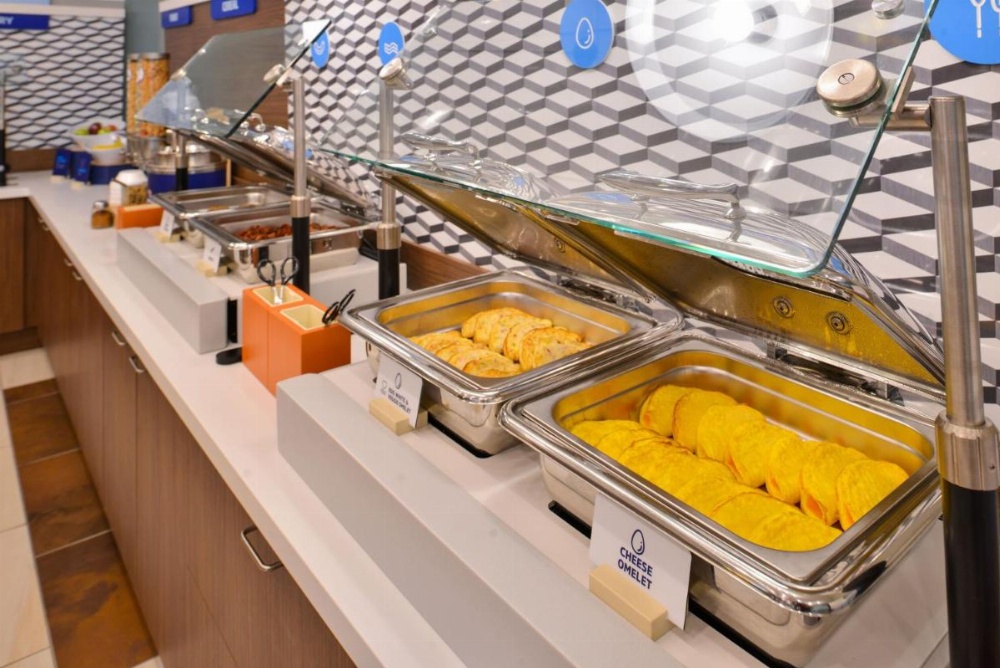 Holiday Inn Express & Suites Racine